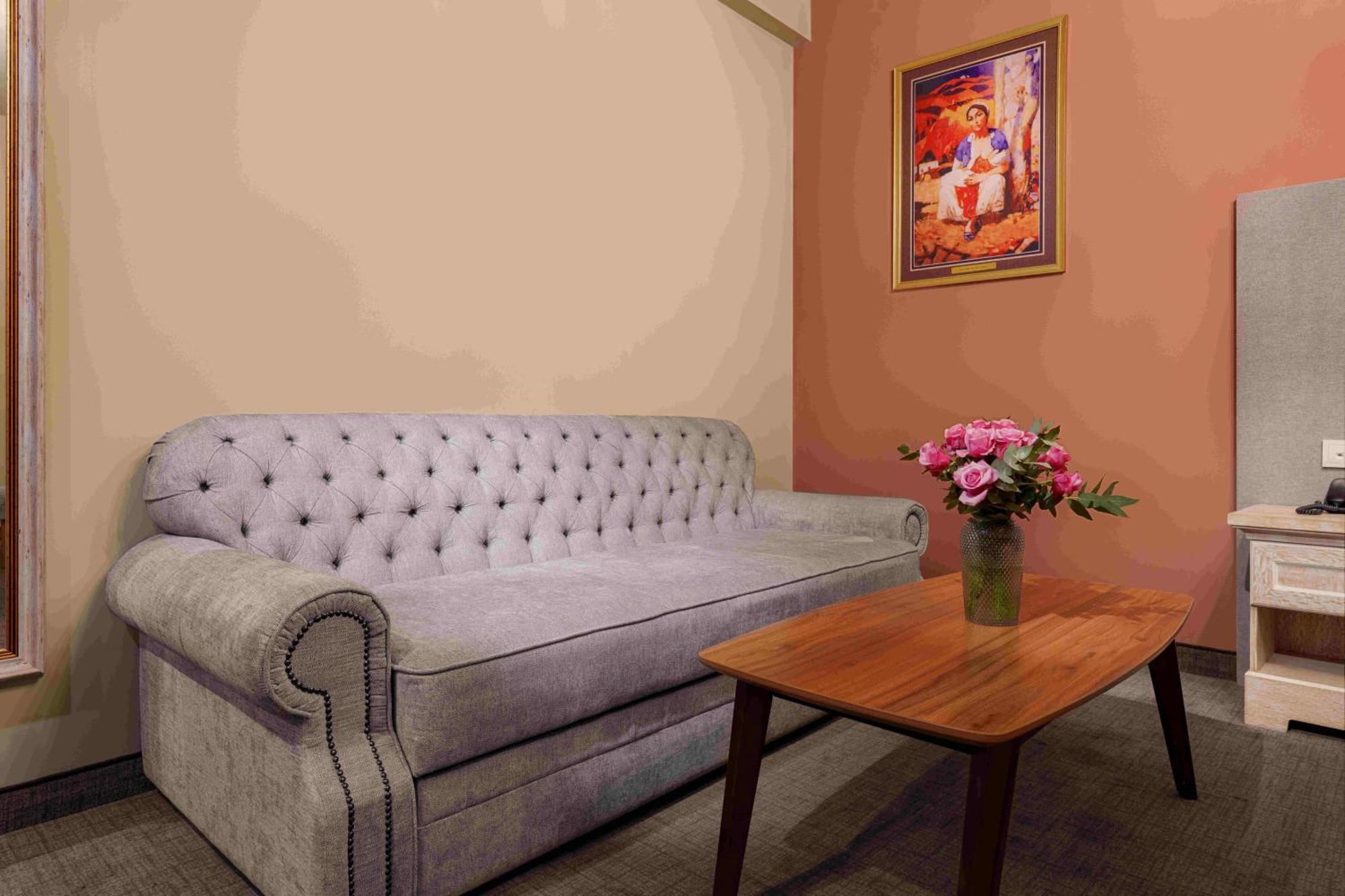 Grand Hotel Gyumri By Apricot Hotels Exterior foto